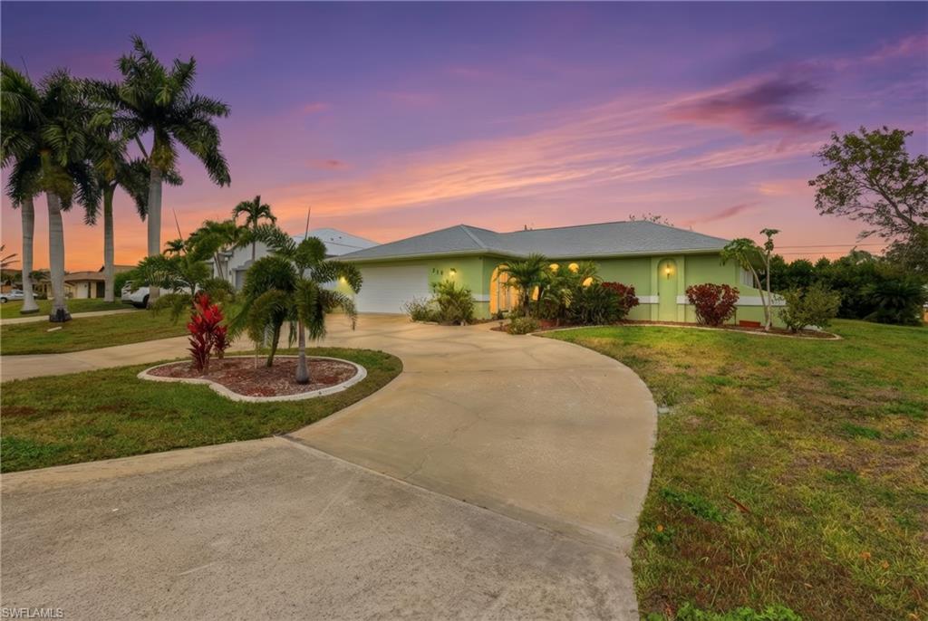 CAPE CORAL - Residential
