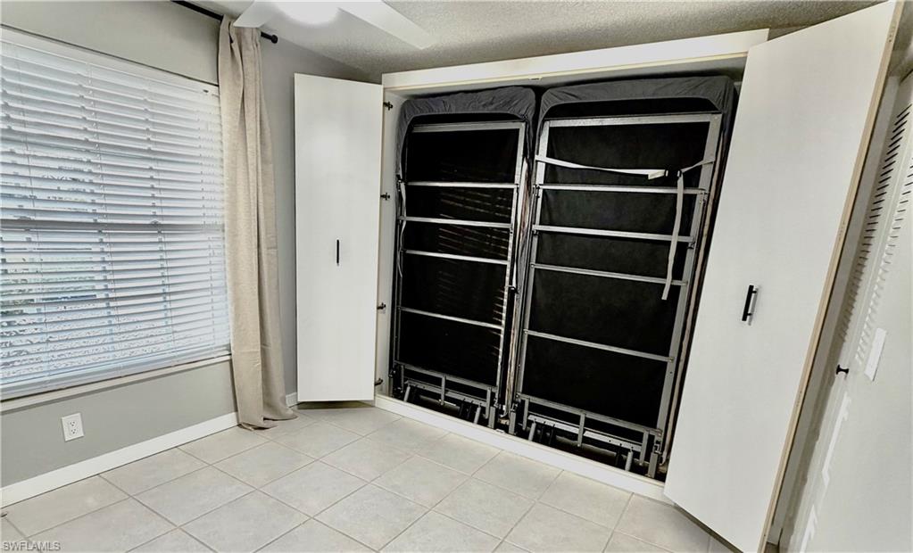 SOUTH POINTE VILLAS CONDO - Residential