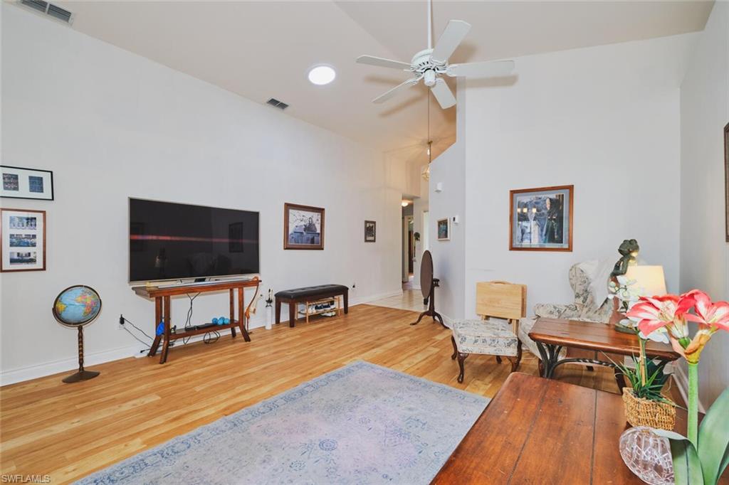 PALM ISLE - Residential