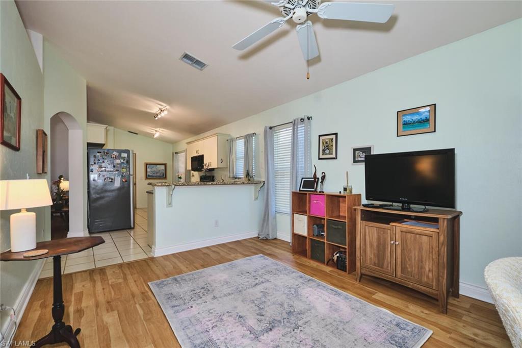 PALM ISLE - Residential