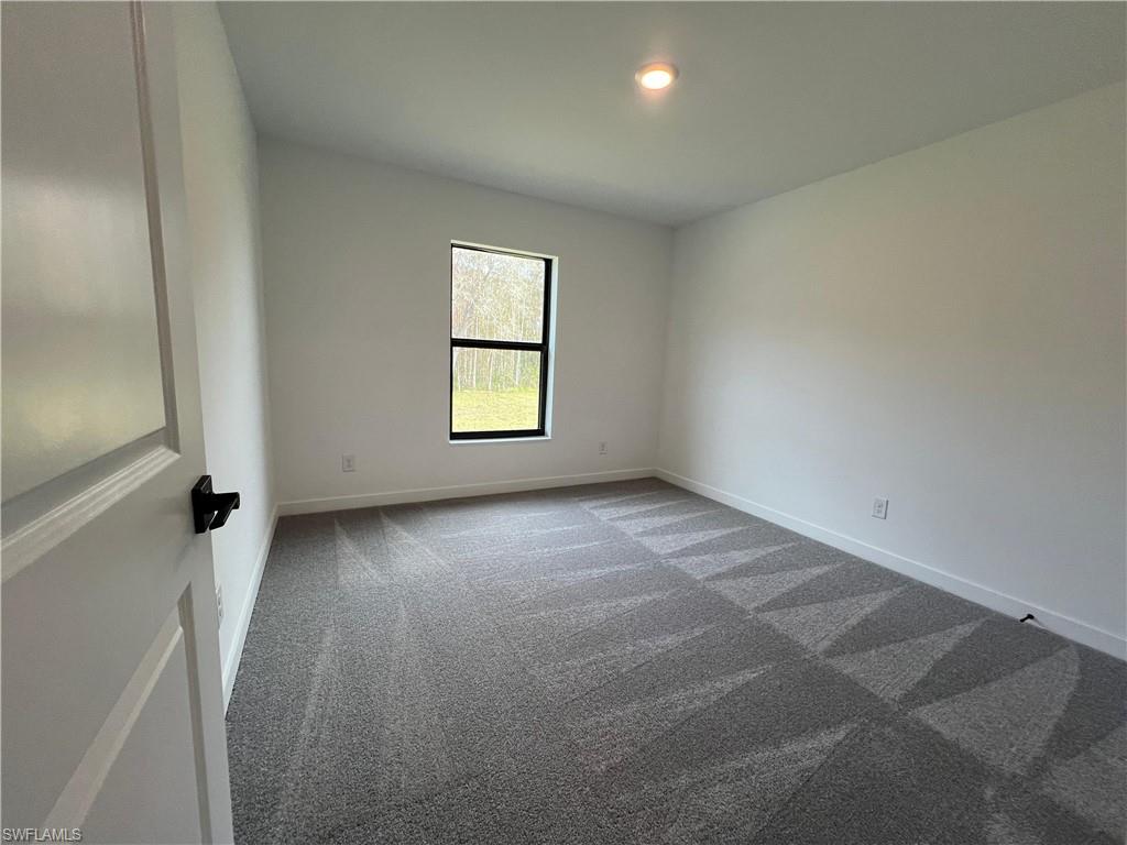 MIRROR LAKES - Residential Lease