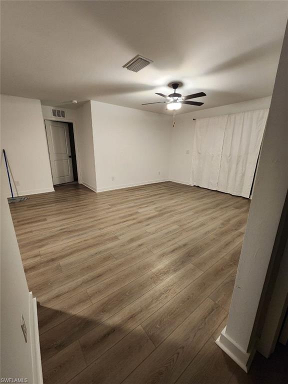 MIRROR LAKES - Residential Lease