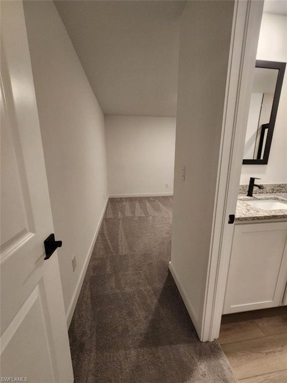 MIRROR LAKES - Residential Lease