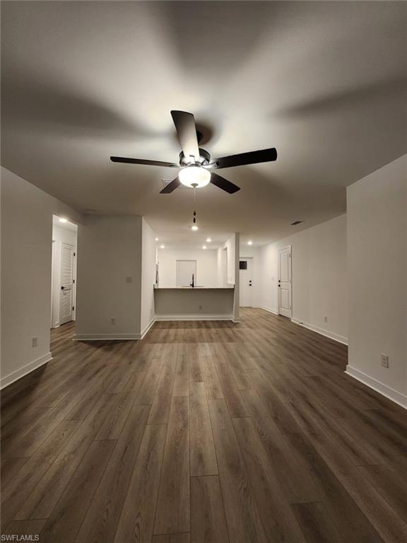 MIRROR LAKES - Residential Lease