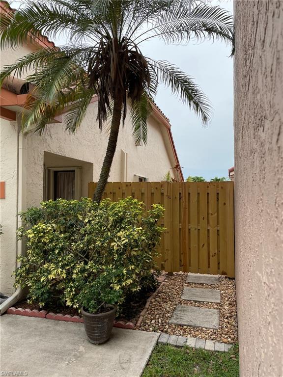 PLANTATION - Residential