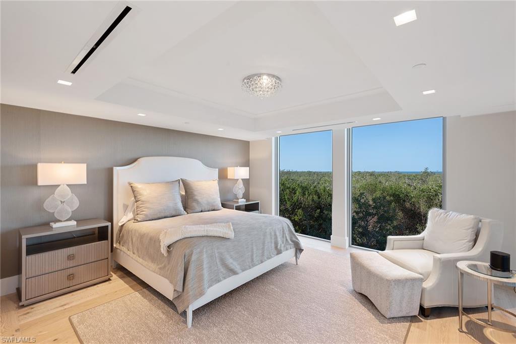 MYSTIQUE - Residential