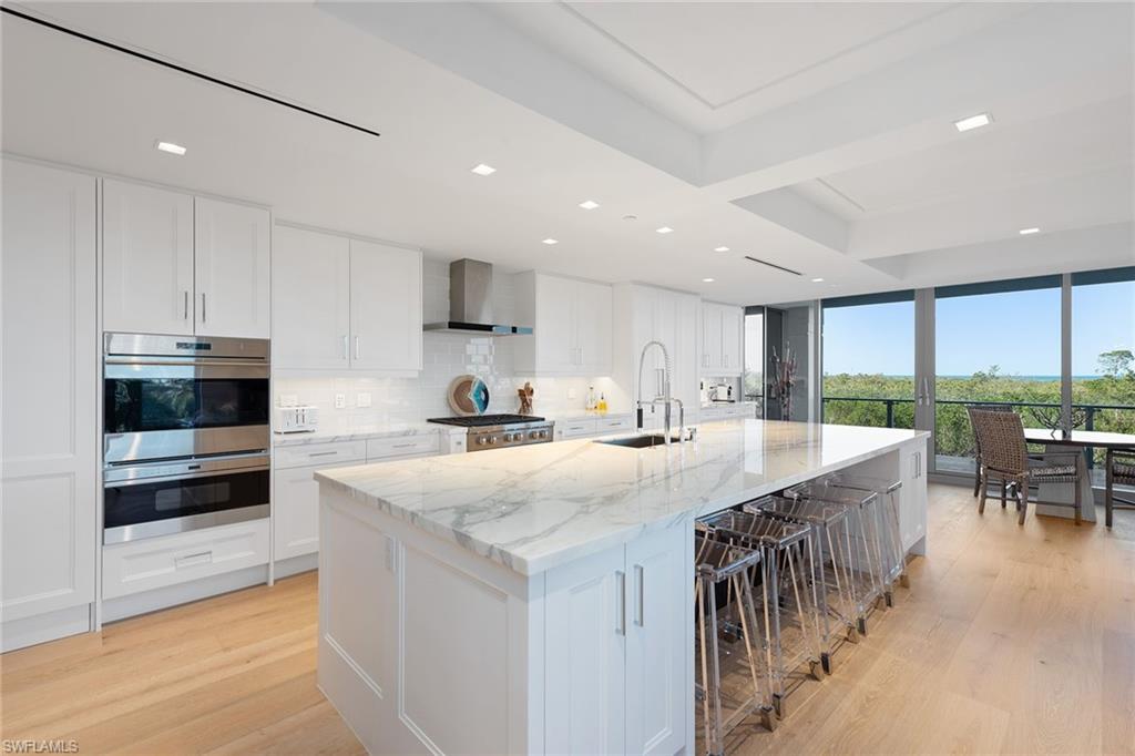 MYSTIQUE - Residential