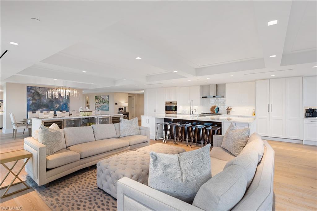 MYSTIQUE - Residential