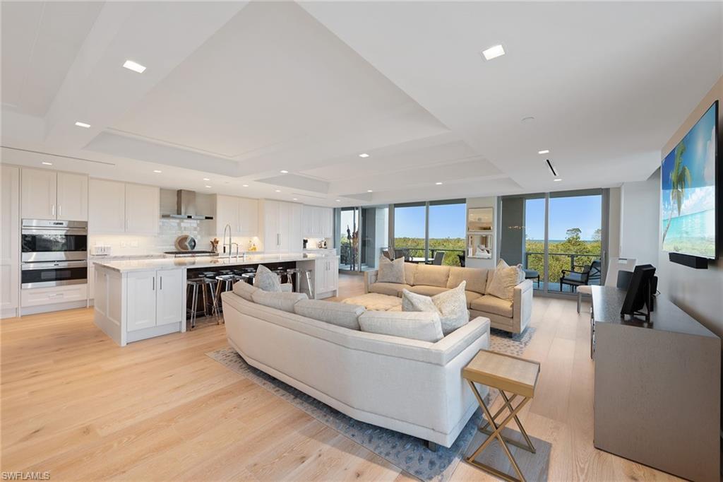 MYSTIQUE - Residential