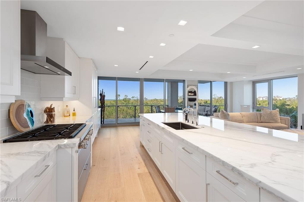 MYSTIQUE - Residential