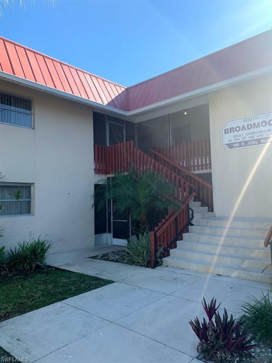 First Month Free!!! This spacious 2 Bedroom, 2 Bathroom condos located in a 55+ community, offering comfort and convenience. This open floor plan gives tons of natural light.