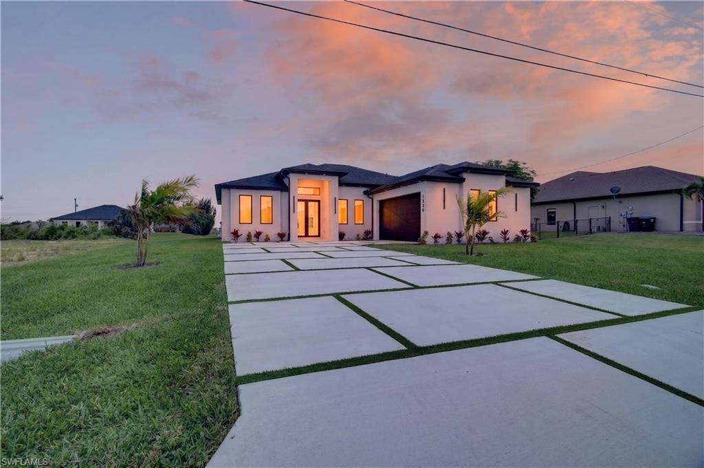 CAPE CORAL - Residential