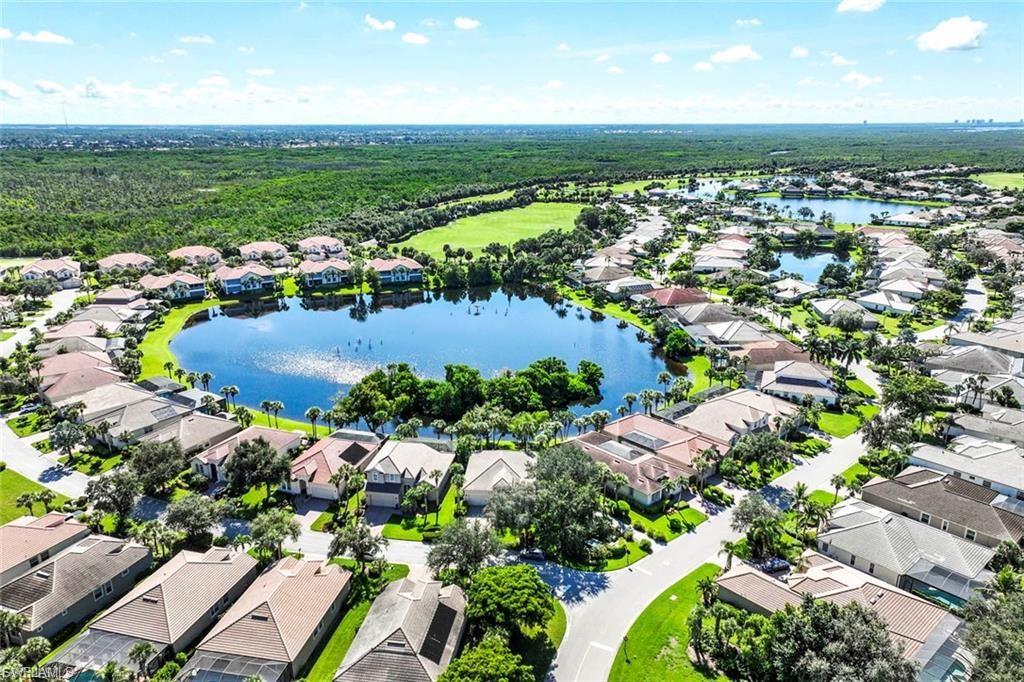 CROWN COLONY - Residential