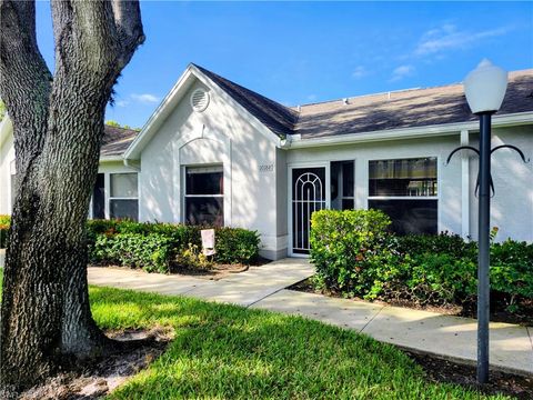 Photo of 10188 Regent CIR #2802, NAPLES, FL 34109 (MLS # 225080274)