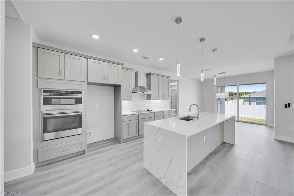 CAPE CORAL - Residential Lease