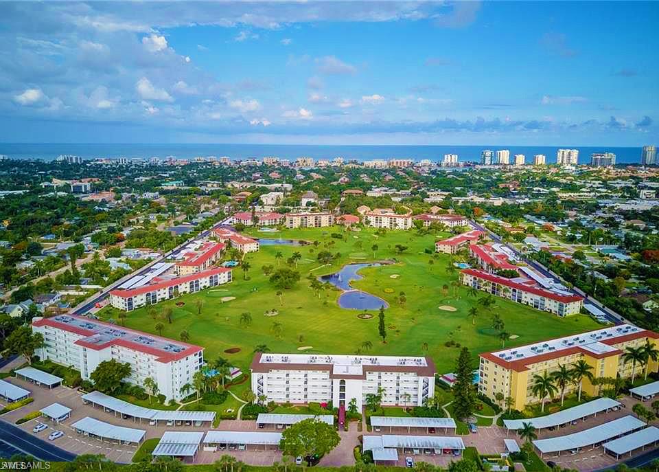 HIGH POINT COUNTRY CLUB - Residential