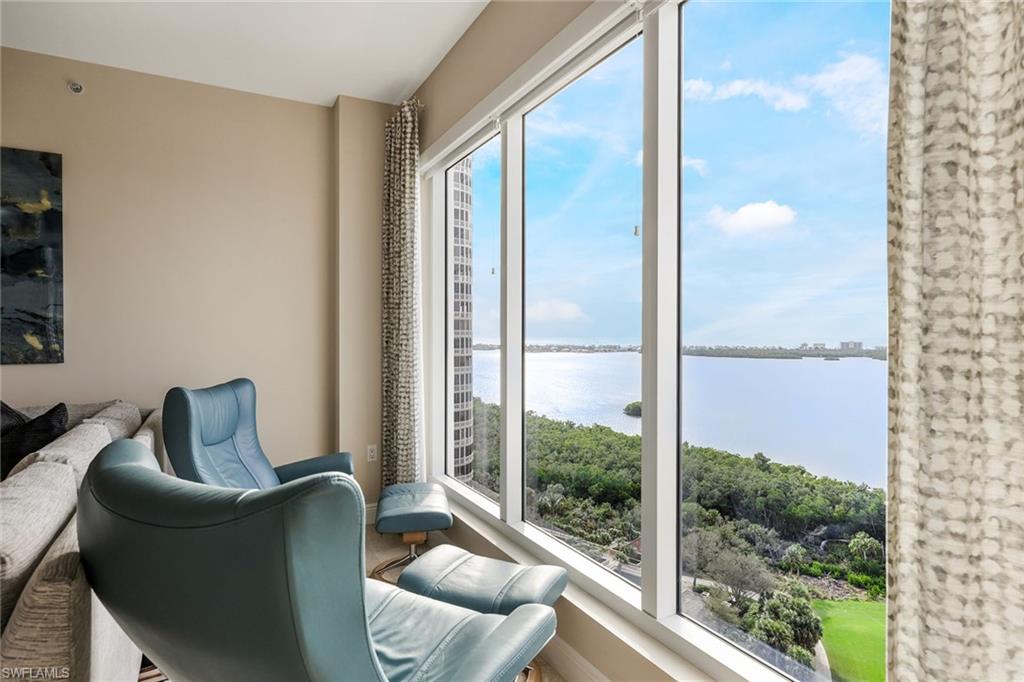 ESPERIA SOUTH - Residential