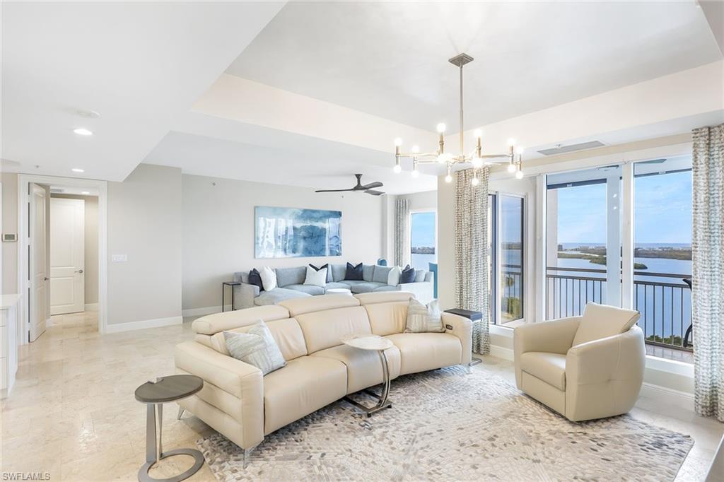 ESPERIA SOUTH - Residential