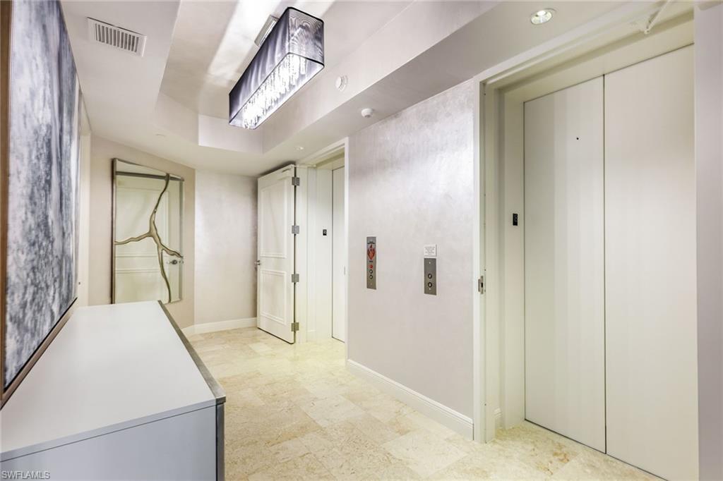 ESPERIA SOUTH - Residential