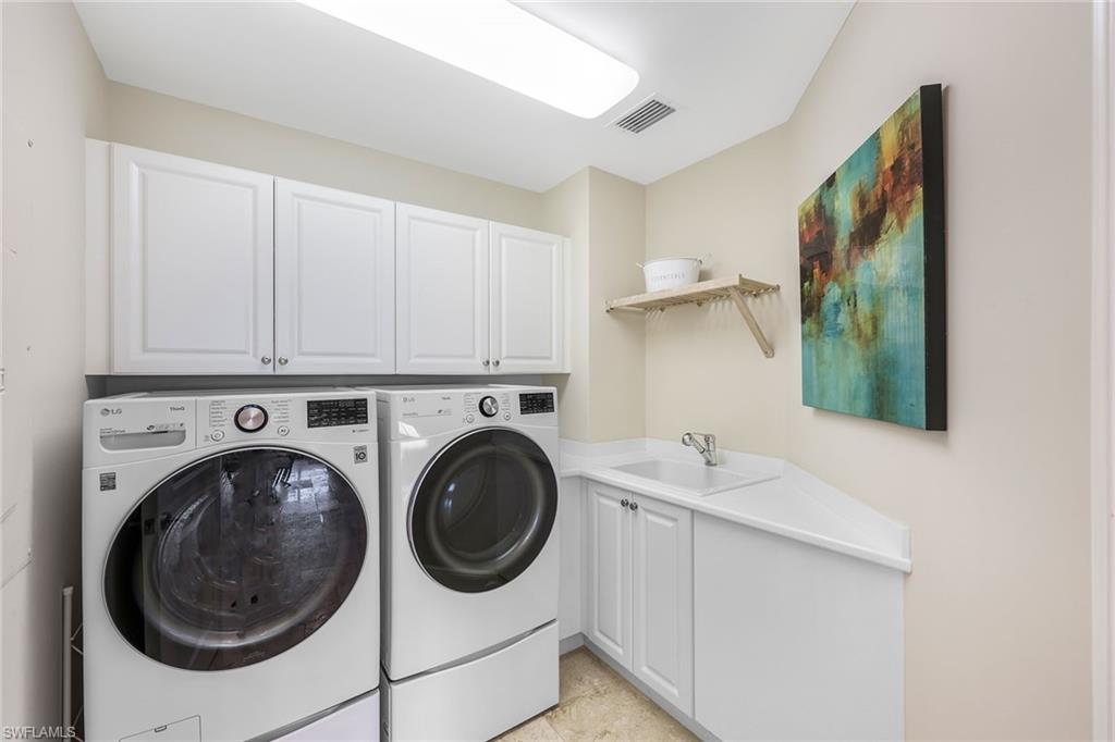 ESPERIA SOUTH - Residential