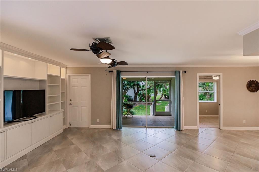 ROYAL ARMS VILLAS - Residential