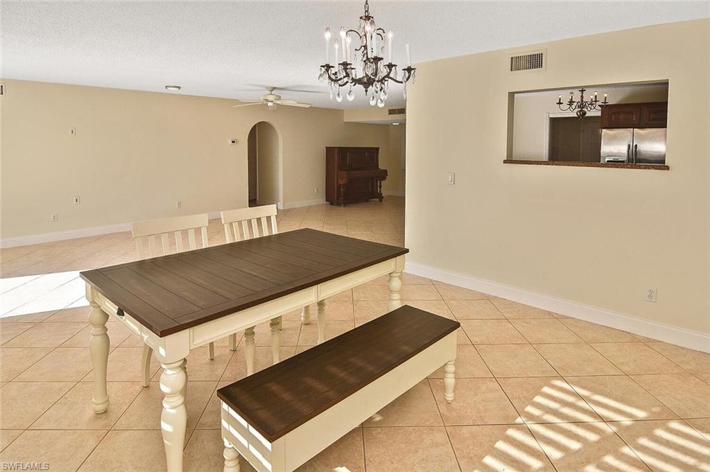 STRATFORD PLACE CONDO - Residential