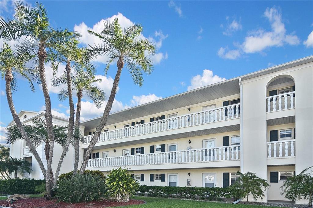 STRATFORD PLACE CONDO - Residential