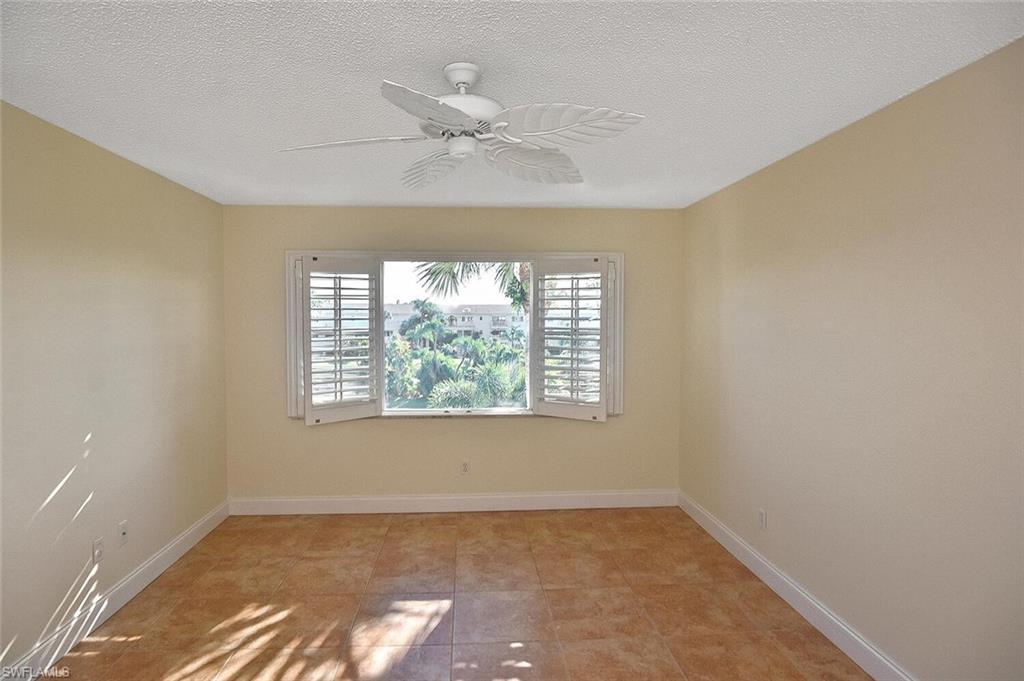 STRATFORD PLACE CONDO - Residential