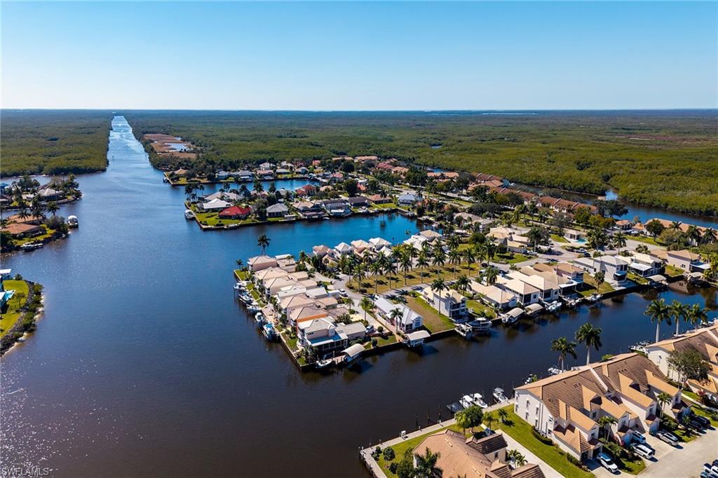 EVENINGSTAR CAY - Land