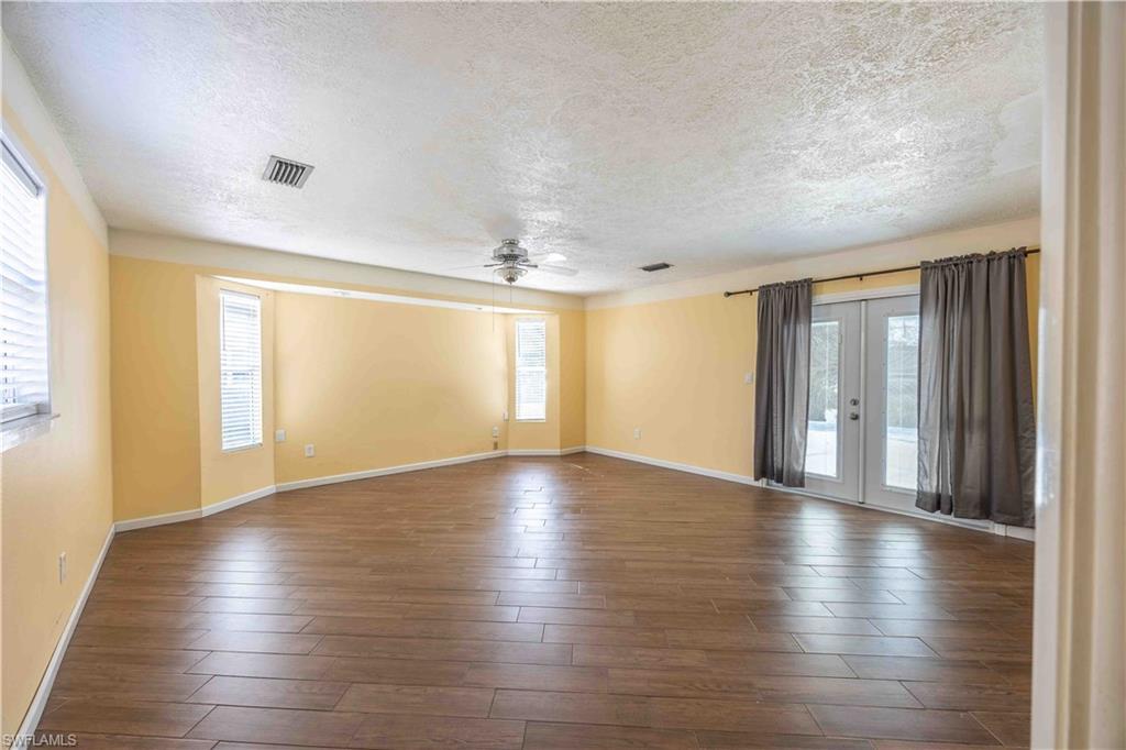 PORT CHARLOTTE - Residential