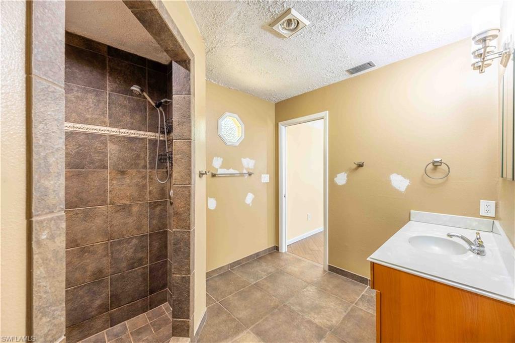 PORT CHARLOTTE - Residential