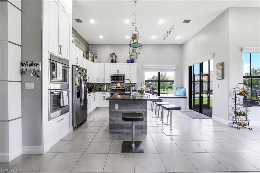 MAPLE RIDGE - Residential