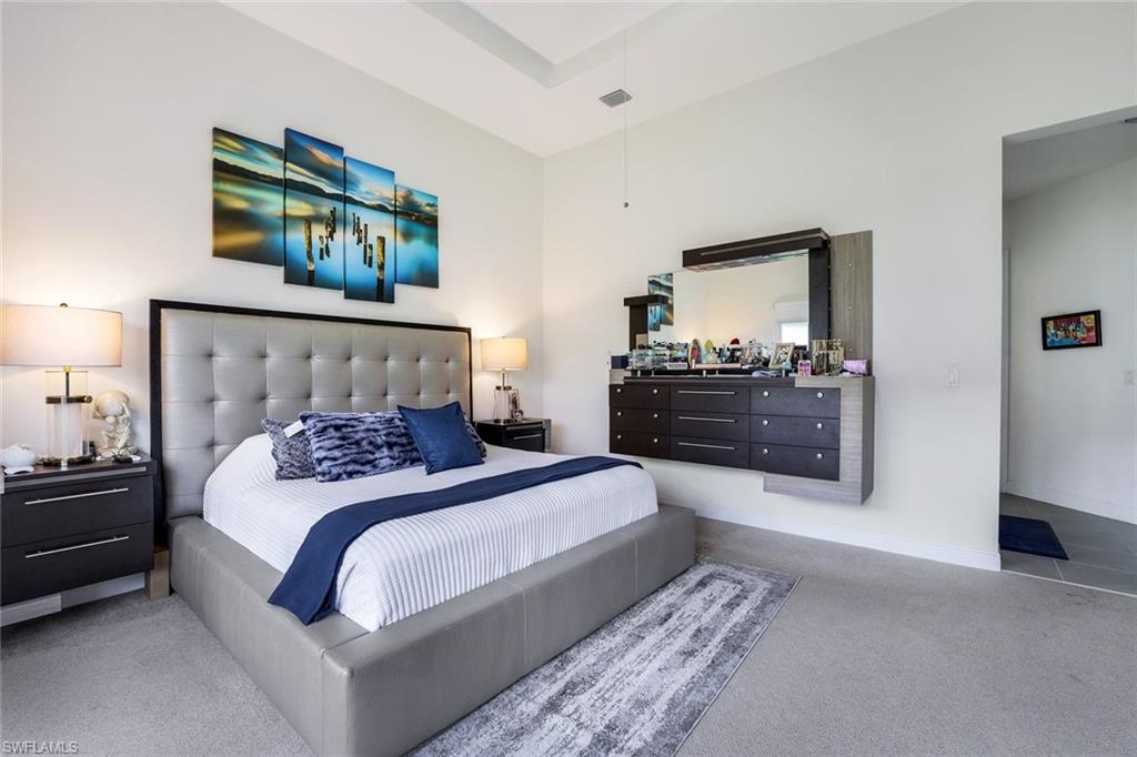 MAPLE RIDGE - Residential