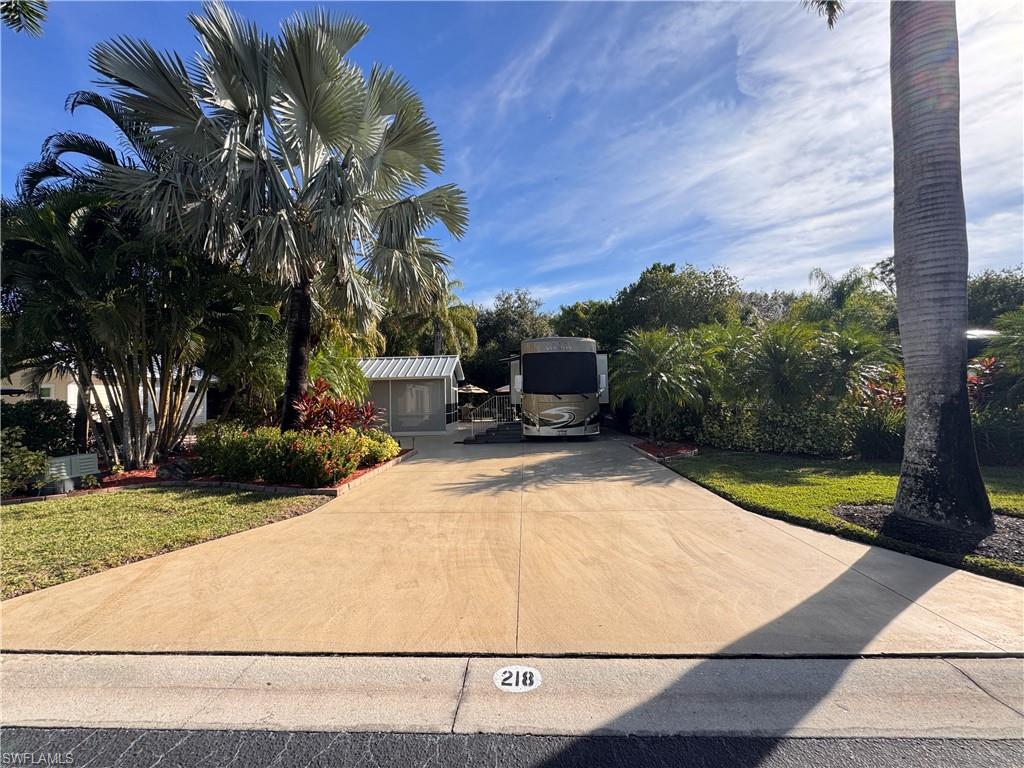 RIVERBEND MOTORCOACH RESORT - Land