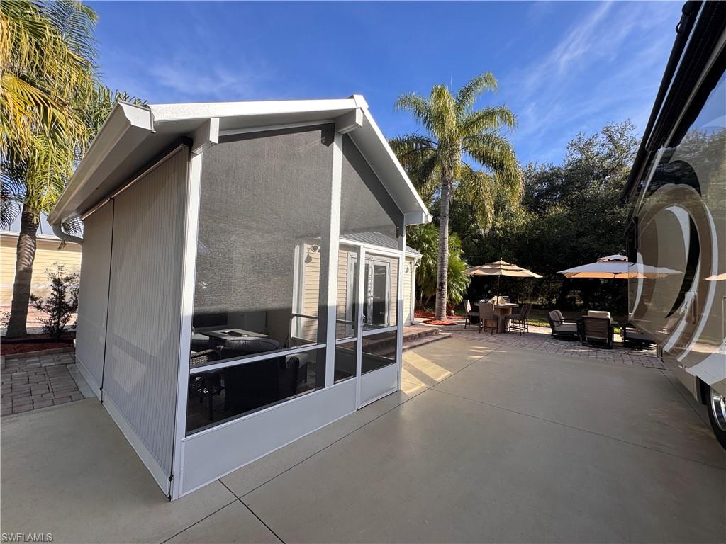 RIVERBEND MOTORCOACH RESORT - Land