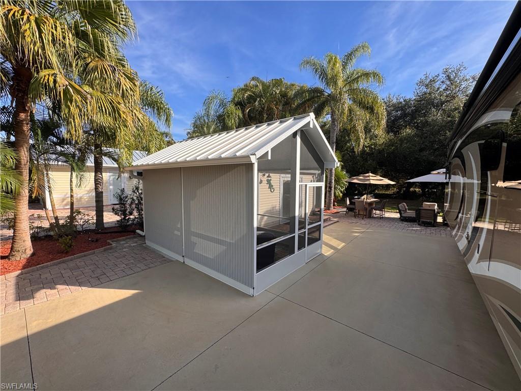 RIVERBEND MOTORCOACH RESORT - Land