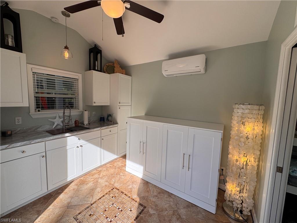 RIVERBEND MOTORCOACH RESORT - Land