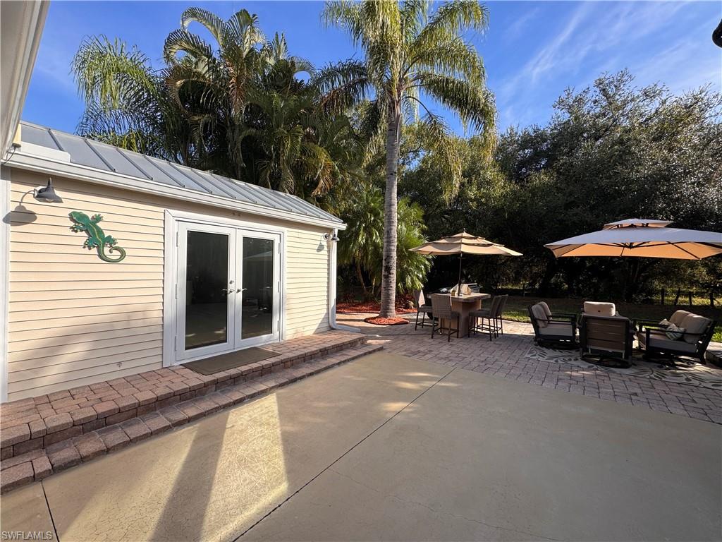 RIVERBEND MOTORCOACH RESORT - Land