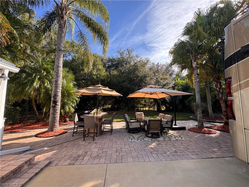 RIVERBEND MOTORCOACH RESORT - Land