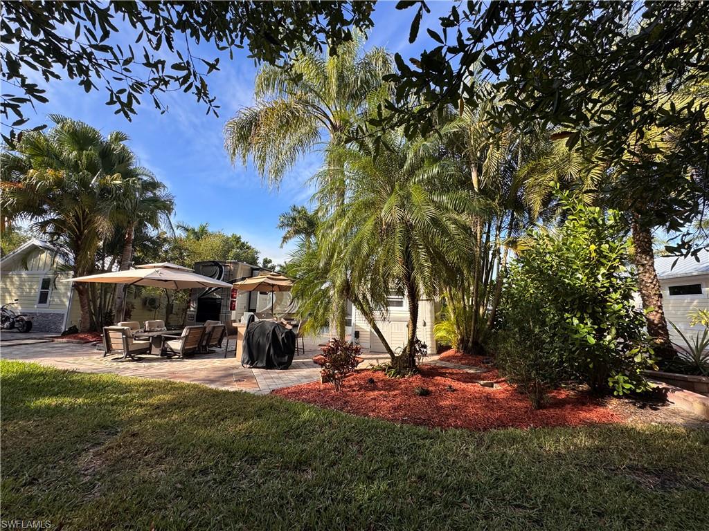 RIVERBEND MOTORCOACH RESORT - Land