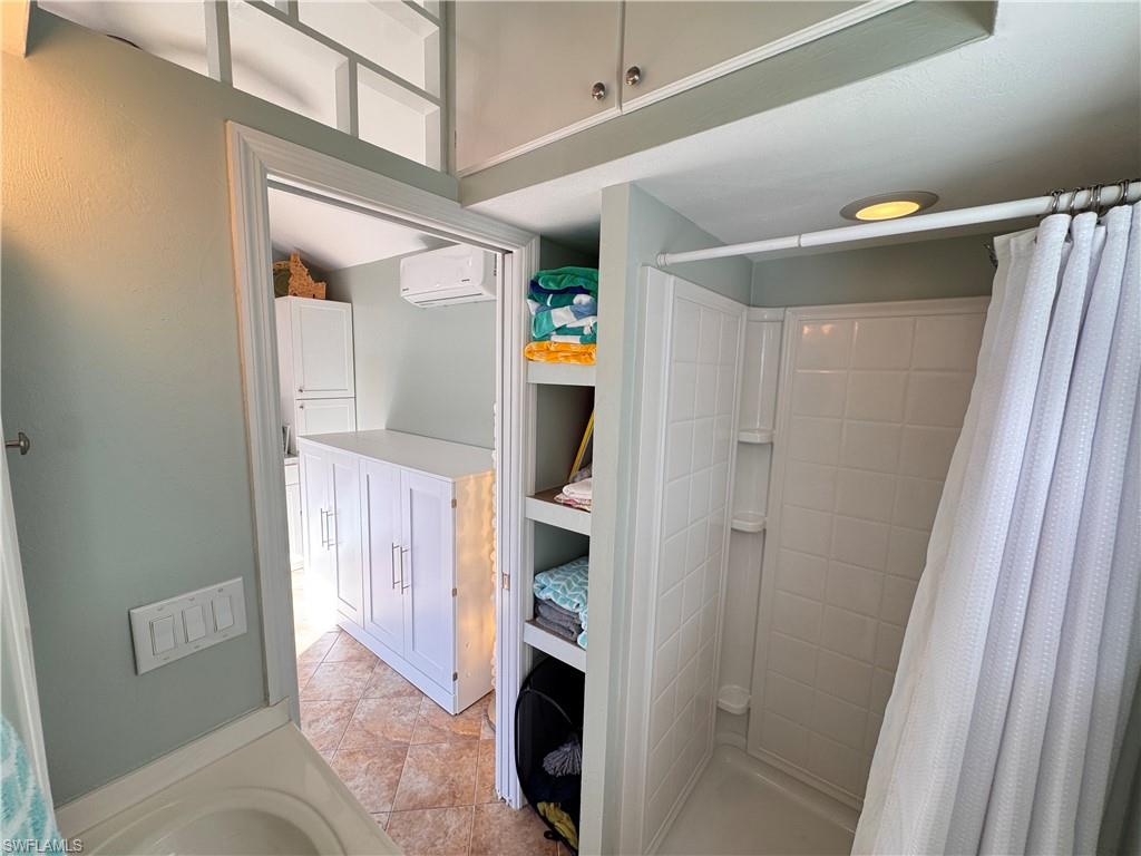 RIVERBEND MOTORCOACH RESORT - Land