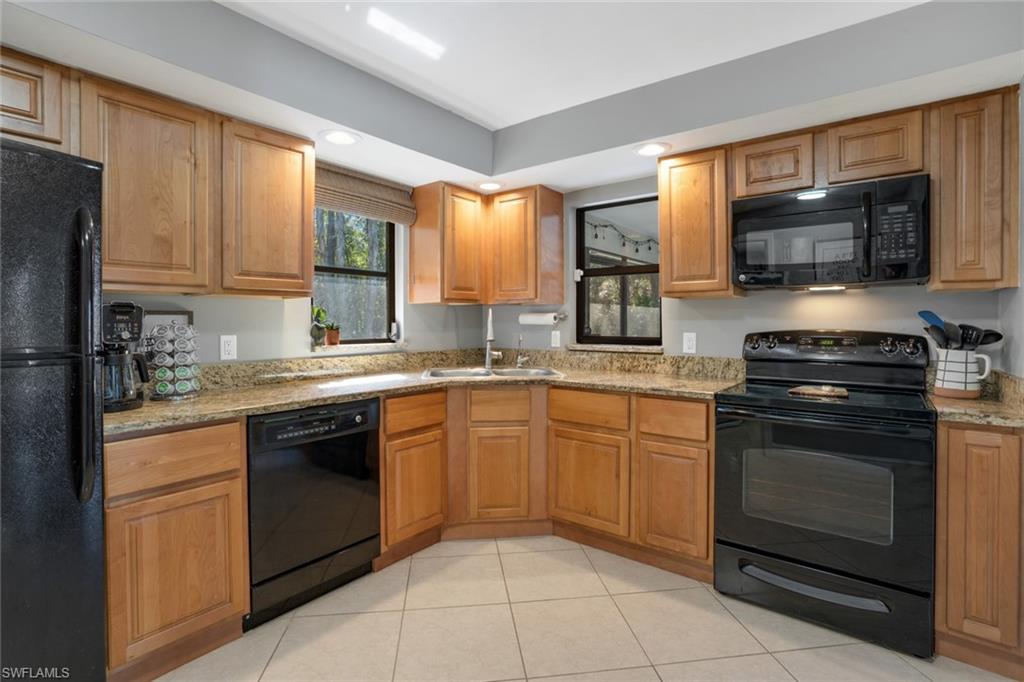 SAN CARLOS PARK - Residential