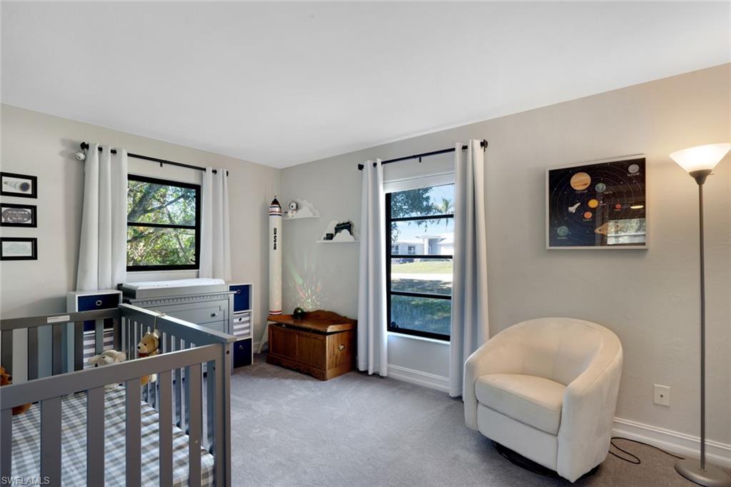 SAN CARLOS PARK - Residential