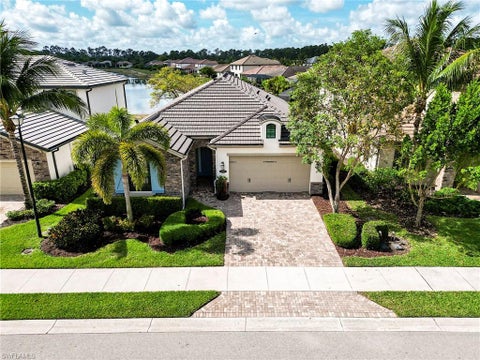 Photo of 9209 Woodhurst DR, NAPLES, FL 34120 (MLS # 226015560)