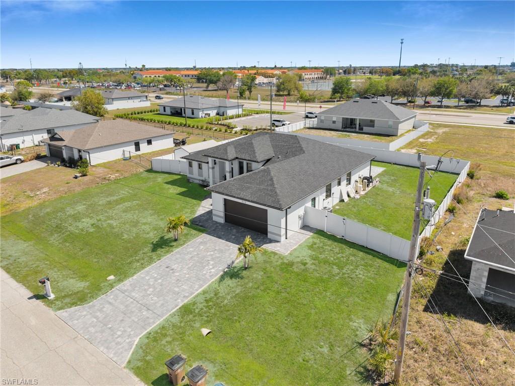 CAPE CORAL - Residential