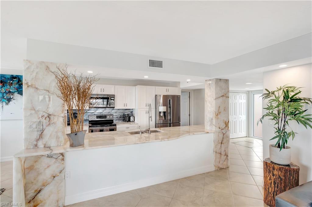 VANDERBILT SURF COLONY - Residential