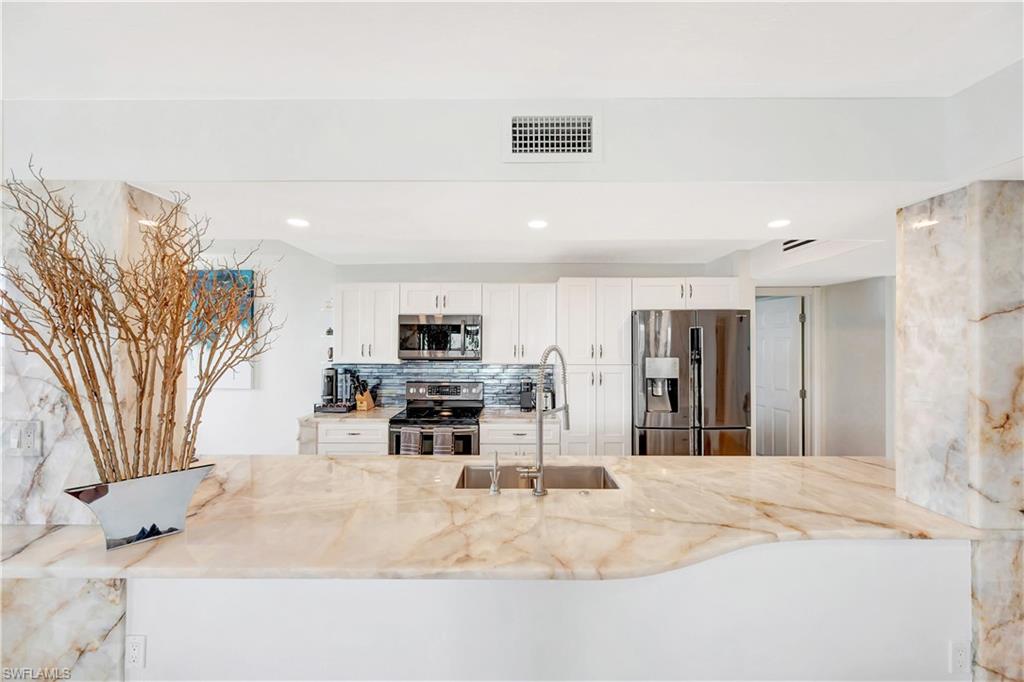 VANDERBILT SURF COLONY - Residential