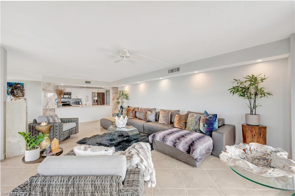 VANDERBILT SURF COLONY - Residential