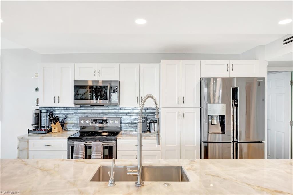 VANDERBILT SURF COLONY - Residential