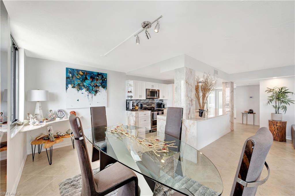 VANDERBILT SURF COLONY - Residential